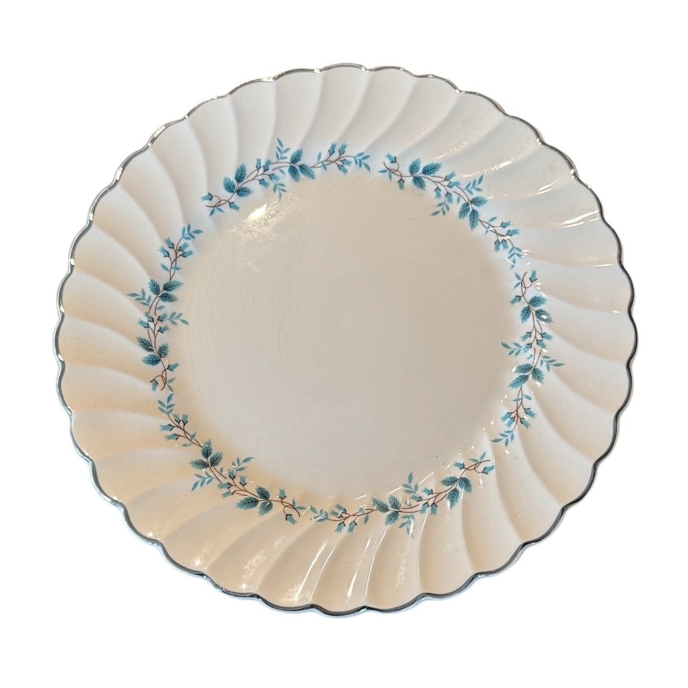 Myott Olde Chelsea Bluebell Plate Staffordshire England Scalloped Swirl‎ Edge